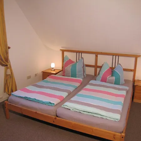 Se-lf Apartment *